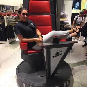 Meet your Posher, Caroline